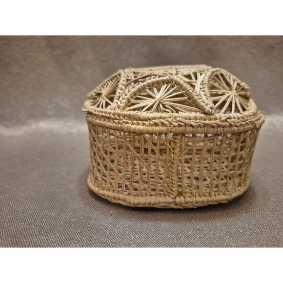 Vintage Folk Art Boho Small Woven Treasure Trinket Box Sweet Grass & Wire - Picture 9 of 16